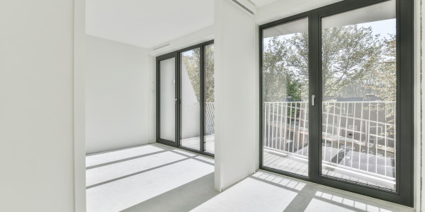 Fabricantes / Instaladores de Puertas y Ventanas de Aluminio / PVC Ponts · Puertas Correderas PVC