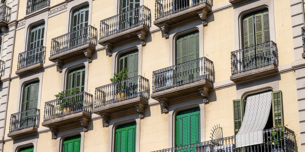 Puertas y Ventanas de Aluminio / PVC a medida Tornabous · Aislamientos Acústicos